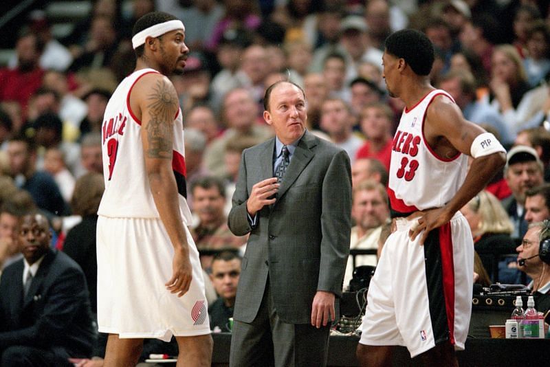 Coach Mike Dunleavy with Rasheed Wallace and Scottie Pippen 