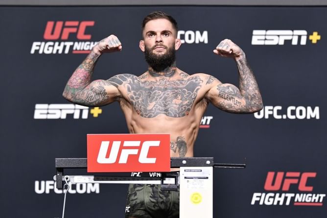 What is UFC bantamweight Cody Garbrandt's wrestling background?