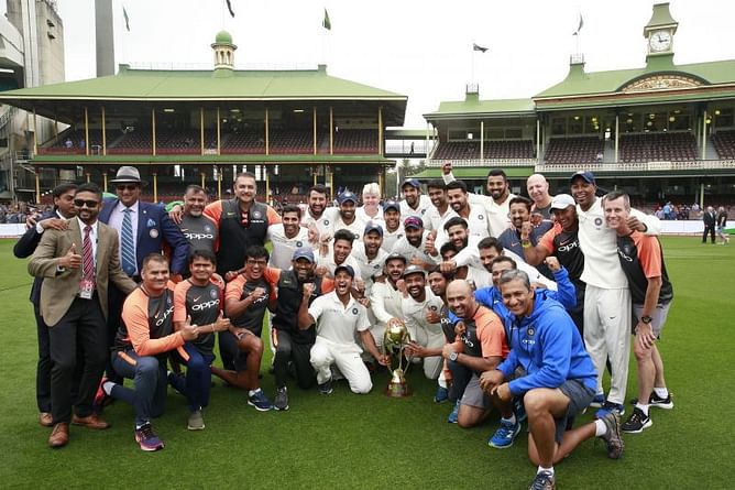 "Having moaned about the pitches in India, won't be a surprise if England leave a little grass on the surface" - Sunil Gavaskar