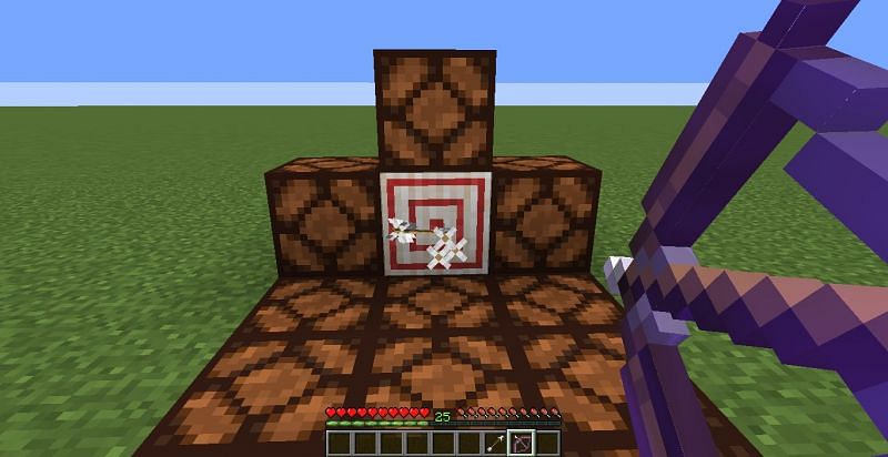 Shooting infinite arrows (Image via Minecraft)