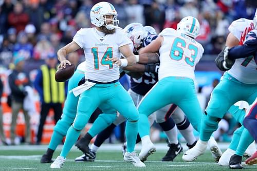 Miami Dolphins v New England Patriots