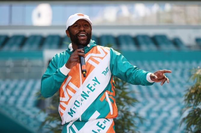 Watch: Floyd Mayweather reveals he made $1.2 million on that day in hilarious interview with Caleb Pressley
