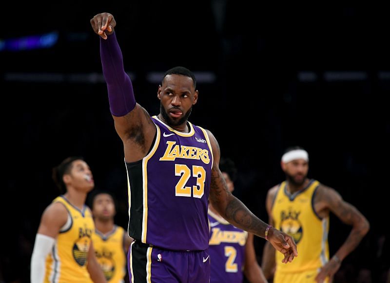 The Golden State Warriors and the Los Angeles Lakers will face off at Staples Center on Wednesday