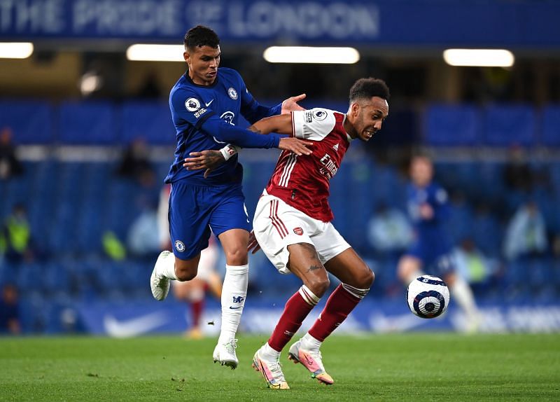 Arsenal&#039;s Pierre-Emerick Aubameyang tries to shield the ball from Chelsea&#039;s Thiago Silva