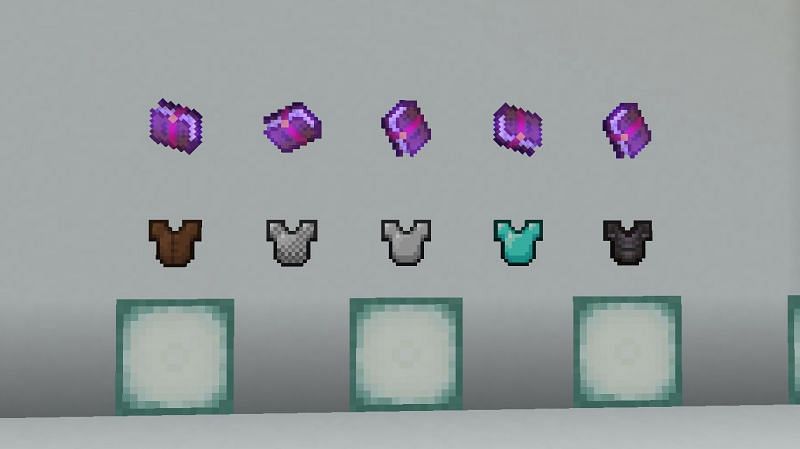 How to make Netherite Leggings in Minecraft