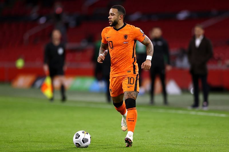 Memphis Depay in action for the Netherlands