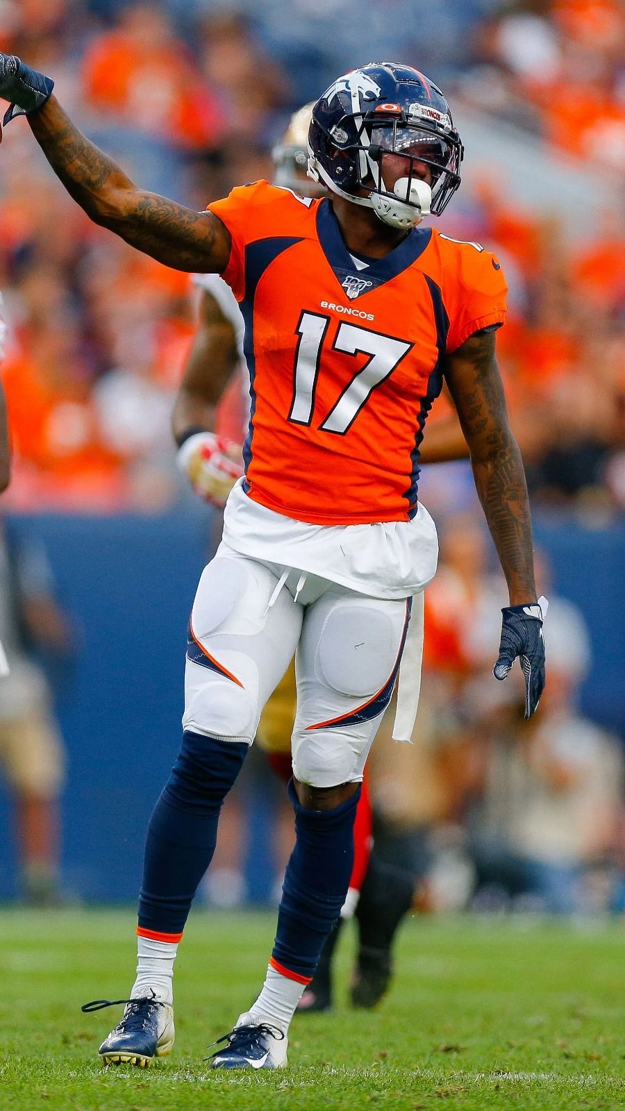 Broncos WR DaeSean Hamilton suffers ACL tear