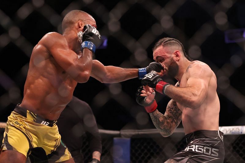 Edson Barboza KOs Shane Burgos