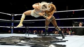 12 बार के वर्ल्ड चैंपियन का WWE फैंस के ऊपर फूटा गुस्सा, ट्विटर पर अपने आलोचकों को दिया करारा जवाब