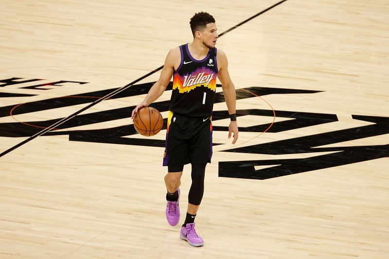 Devin Booker (#1) of the Phoenix Suns