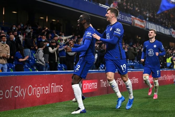 Chelsea boost top-four hopes as Blues avenge FA Cup defeat to Leicester City