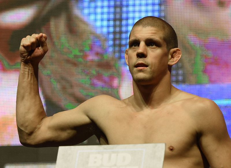 Like Donald Cerrone, Joe Lauzon is reaching the tail end of his UFC career.