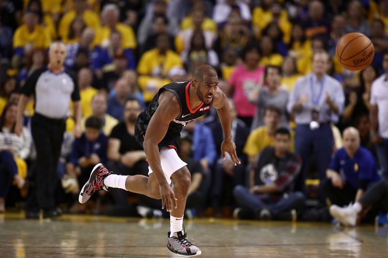 Chris Paul #3 goes for a loose ball against the Warriors during Game 5.