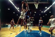 Jabbar’s famous sky hook