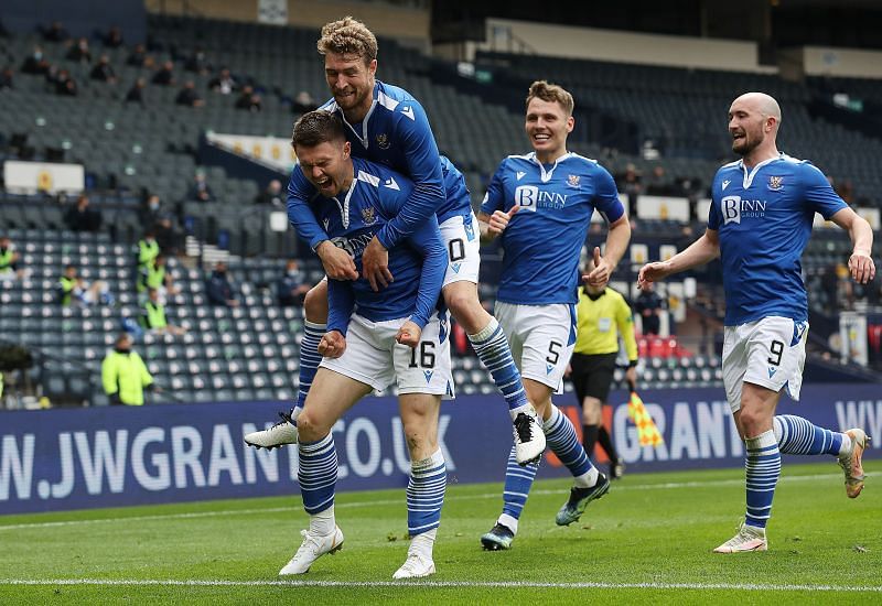 St. Johnstone will take on Hibernian in the final of the Scottish Cup