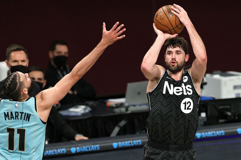 Joe Harris drains almost half of all his three-point attempts