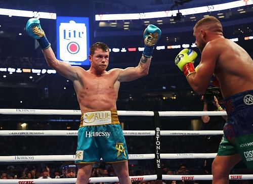 Canelo Alvarez v Billy Joe Saunders