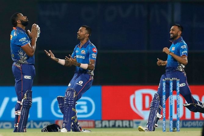 MI vs CSK memes, IPL 2021: Top 10 funny IPL memes from today's match