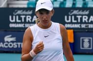 Victoria Azarenka pumps her fist