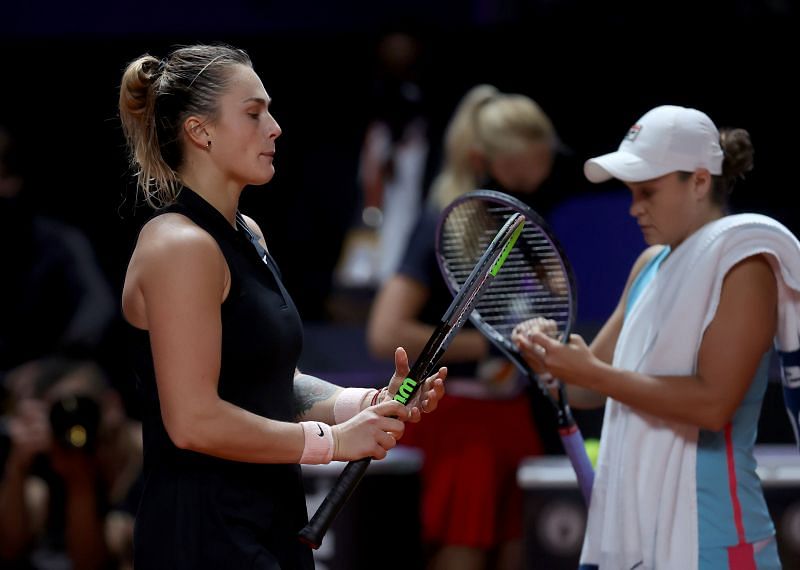 Aryna Sabalenka (L) and Ashleigh Barty