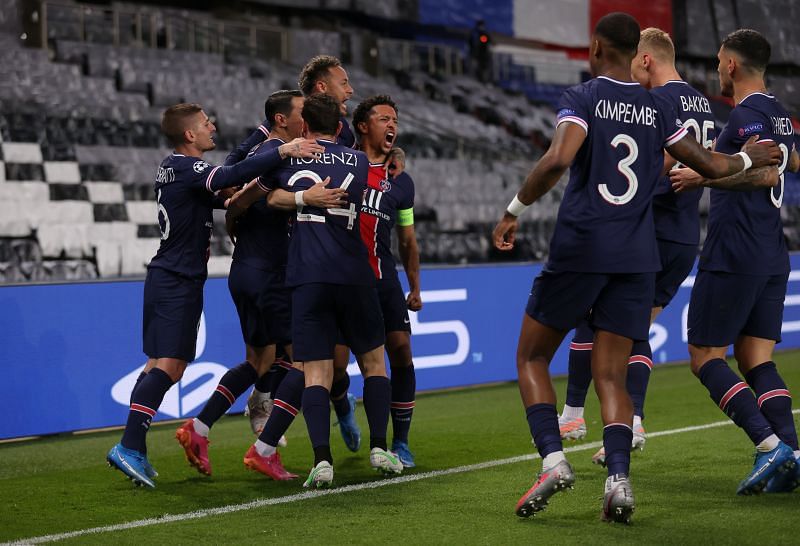 Paris Saint-Germain v Manchester City - UEFA Champions League Semi Final: Leg One