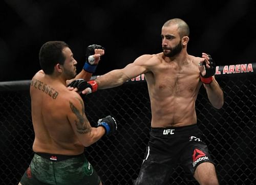 Giga Chikadze (right) wants to fight at UFC Vegas 26