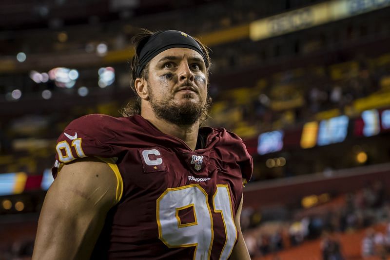Defensive end Ryan Kerrigan has signed a oneyeardeal with the Eagles.