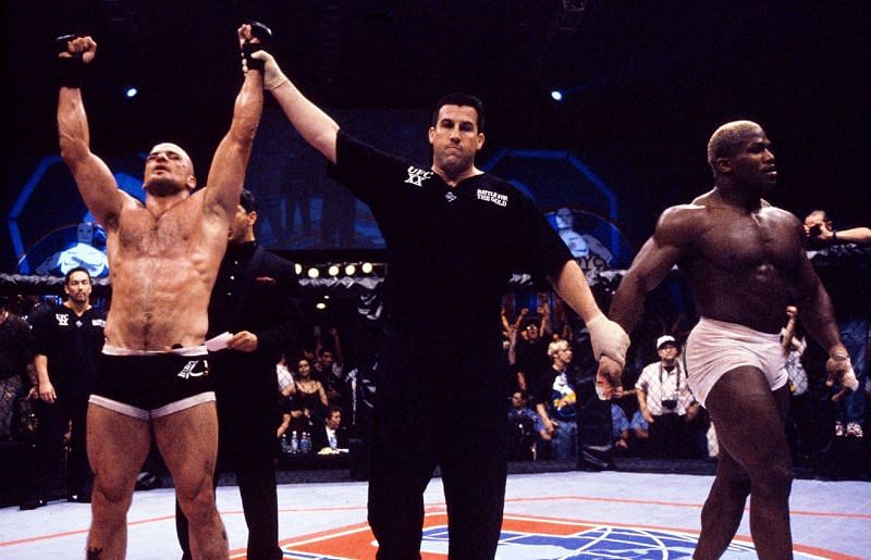 Bas Rutten victorious against Kevin Randleman at UFC 20