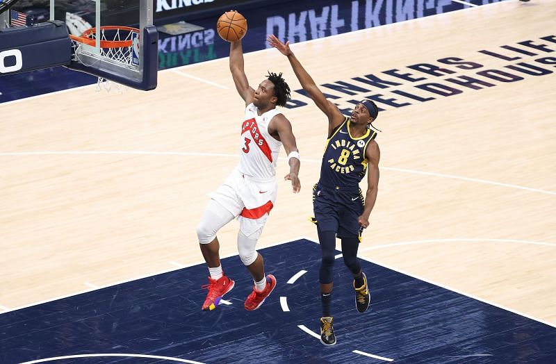 OG Anunoby (left) attacks the rim