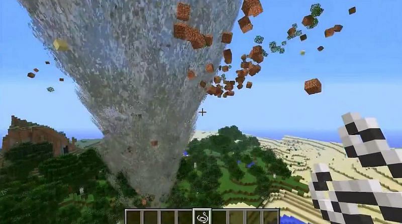 A giant Tornado from the Weather and Tornadoes mod (Image via Dailymotion)