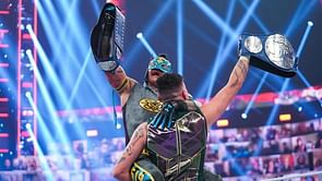 5 Reasons why Rey Mysterio and Dominik won the SmackDown Tag Team Championships