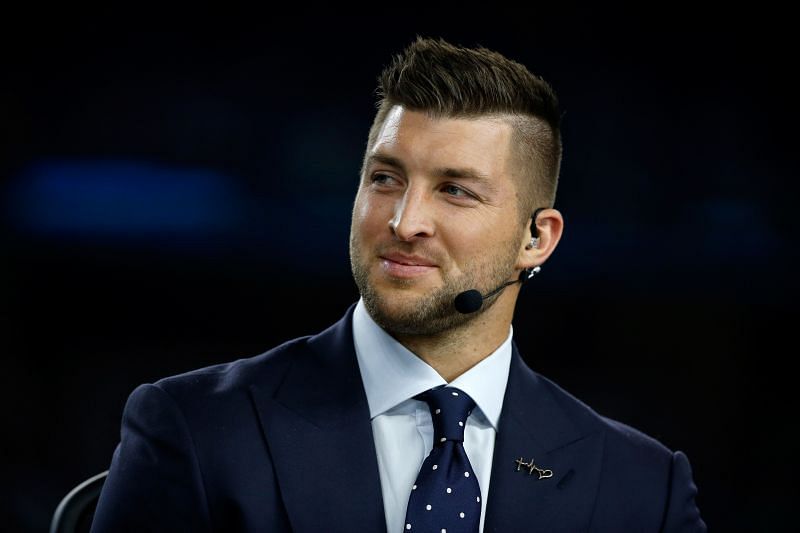 Tebow makes NFL comeback, signs with Jaguars as tight end