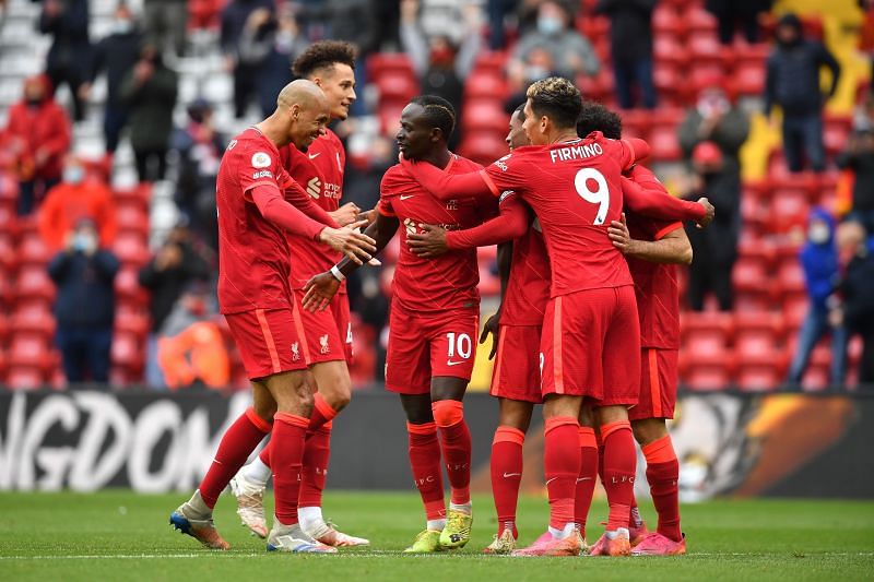 Liverpool faz 7 a 0 no Crystal Palace com dois de Firmino e dois de Salah