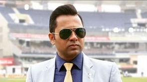 “IPL should allow 5 overseas players in playing XI from 2022 when you have 10 teams” – Aakash Chopra
