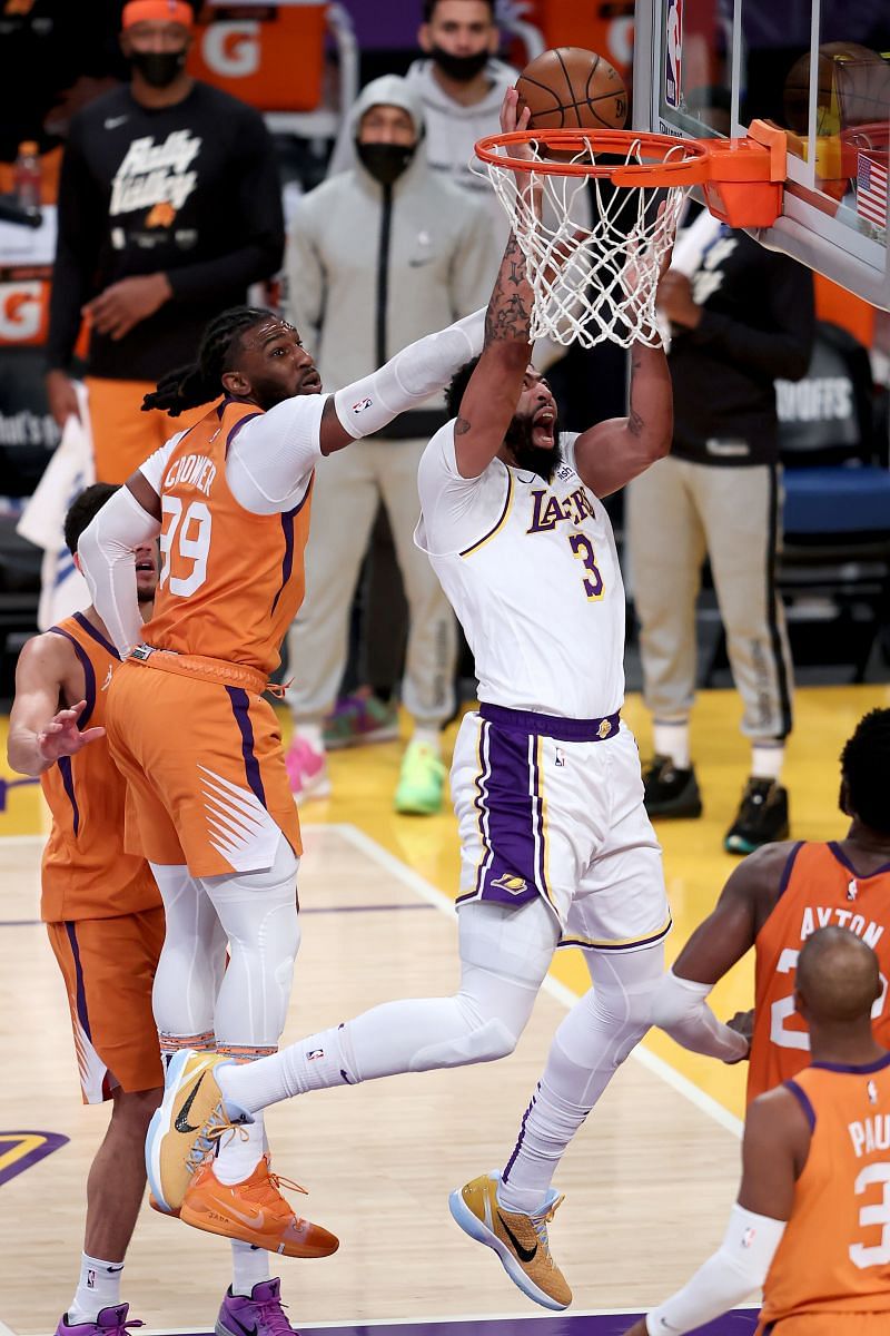 Phoenix Suns v LA Lakers - Game Four