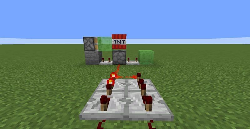 Working TNT cannon (Image via Minecraft)