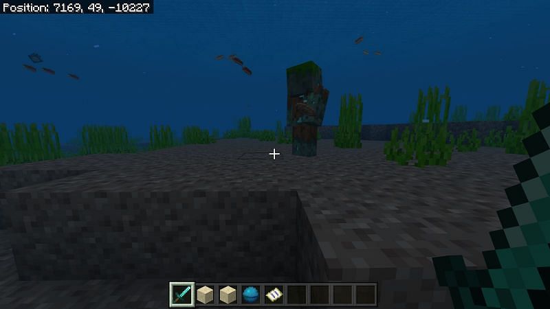 Breathing underwater using conduits Minecraft