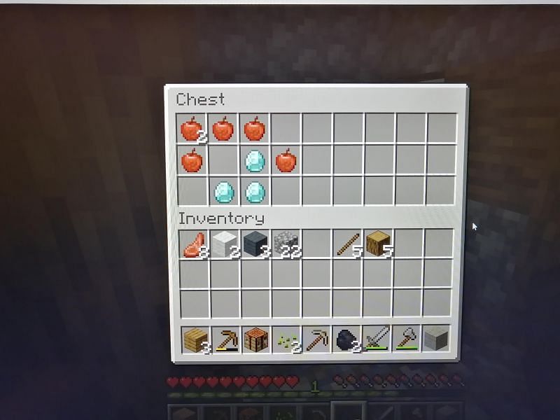 Blacksmith loot chest (Image via u/esrahoddons_empire)