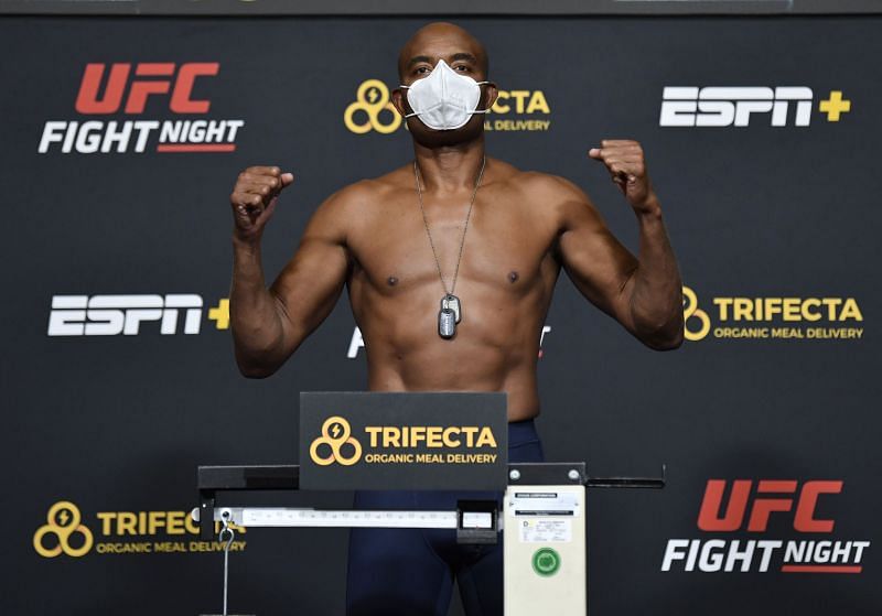 UFC's Anderson Silva eager to fight again after broken leg – Daily News