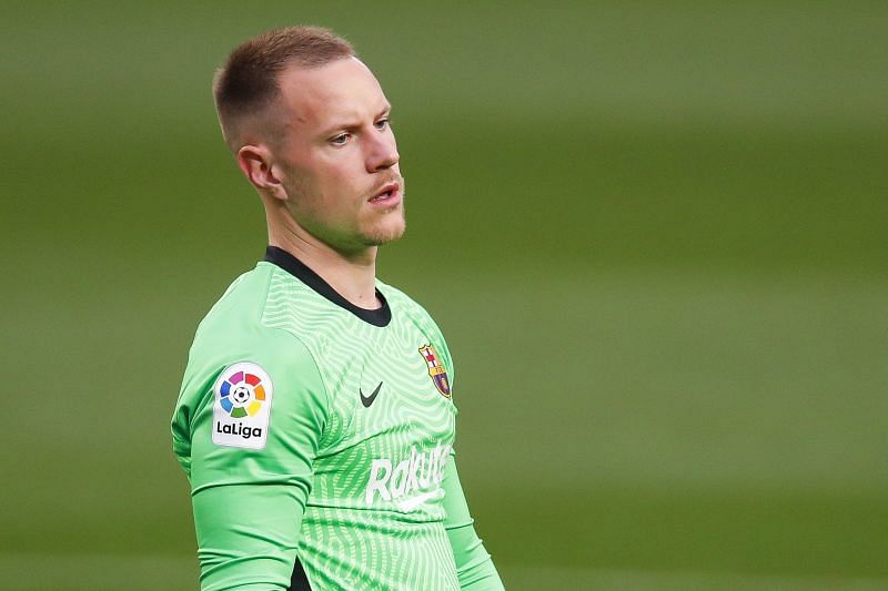Valencia&#039;s first goal was controversial as ter Stegen seemed to have been fouled