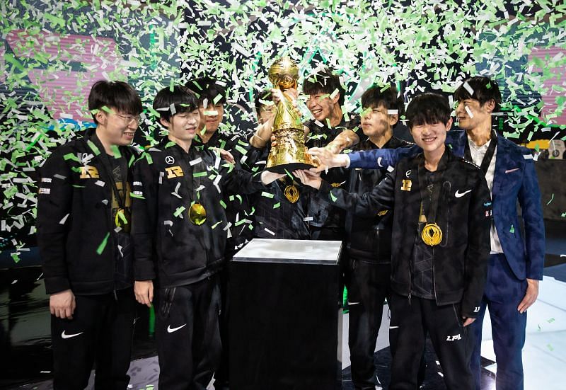 RNG celebrating with the League of Legends MSI 2021 trophy (Image via LOL Esports)