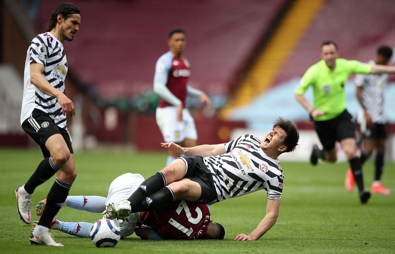 Aston Villa v Manchester United - Premier League