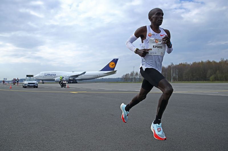 Kipchoge winning the NN Mission Marathon at Enschede