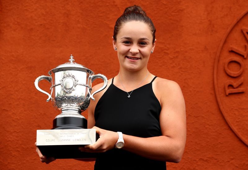 Asleigh Barty with the 2019 French Open trophy