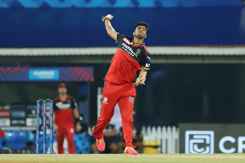 Washington Sundar has taken just three wickets for RCB in IPL 2021 [P/C: iplt20.com]