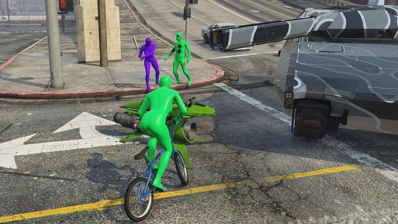 Some GTA Online players messing around in alien outfits (Image via The Spectator)