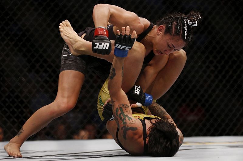 Carla Esparza could secure a UFC title shot with a win over Yan Xiaonan this weekend.