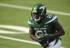 How many seasons has Frank Gore played in the NFL?