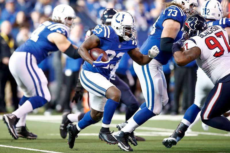 Frank Gore, #3 all-time in rushing yards, retires from the NFL