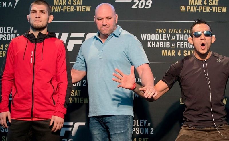 Khabib Nurmagomedov (left) and Tony Ferguson (right) at the UFC 209 face-offs